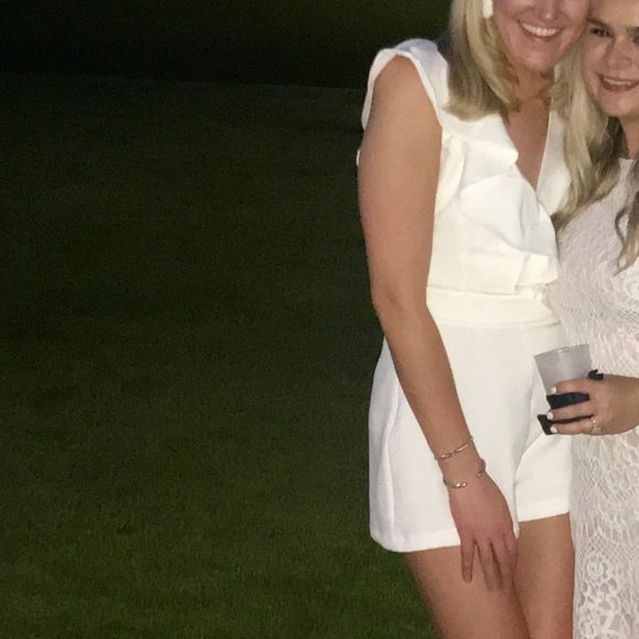 DO + BE White Ruffle Romper - Picture 4 of 4